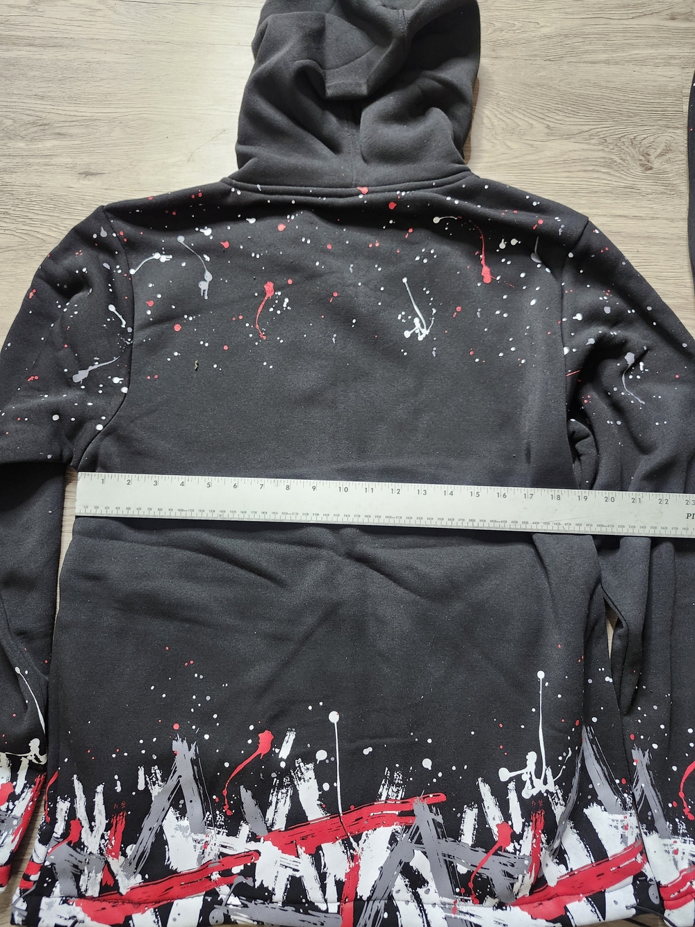 Victorious Men's Black Hooded Sweatshirt & Jogger Set with Red and White - Picture 6 of 11